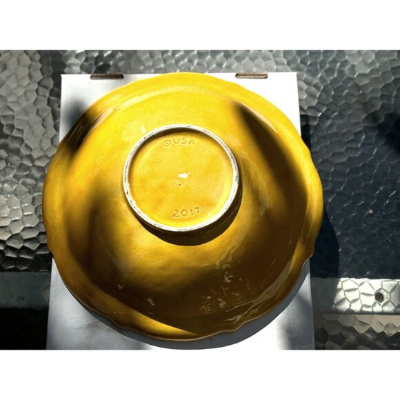 Unbranded California Pottery Gold Pasta Vegetable Bowl Size 14 3/8 D Made in USA - Picture 7 of 7